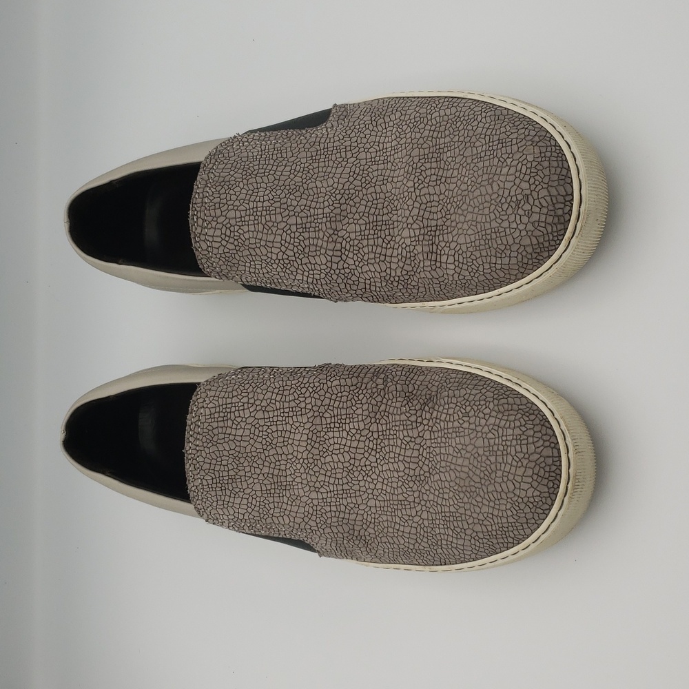Lanvin Textured Gray Slip-On Loafers